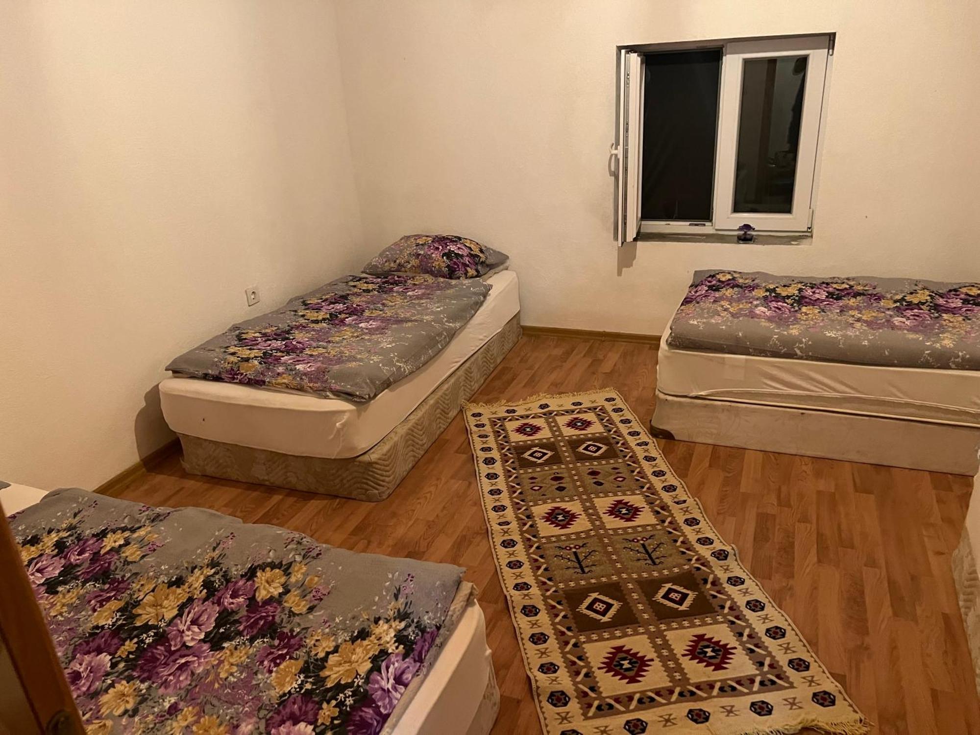 Kod Kapetana Tea Bed and Breakfast Gornji Lukomir Esterno foto
